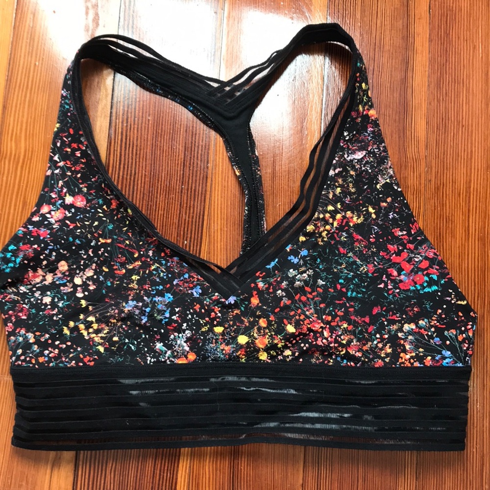 Multi color lululemon mesh band sports Bra sz 8